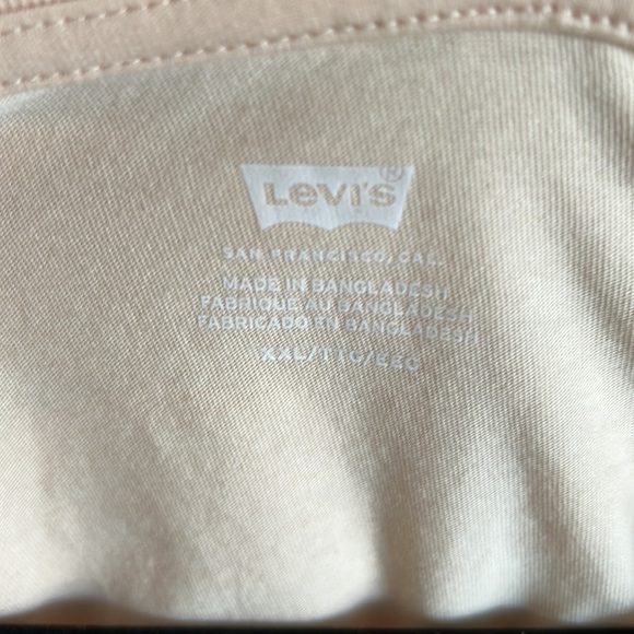 Levi’s Crop Top | SIZE XXL - Picture 4 of 5
